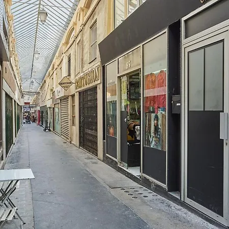 Center Of By Prestige Appartamento Parigi